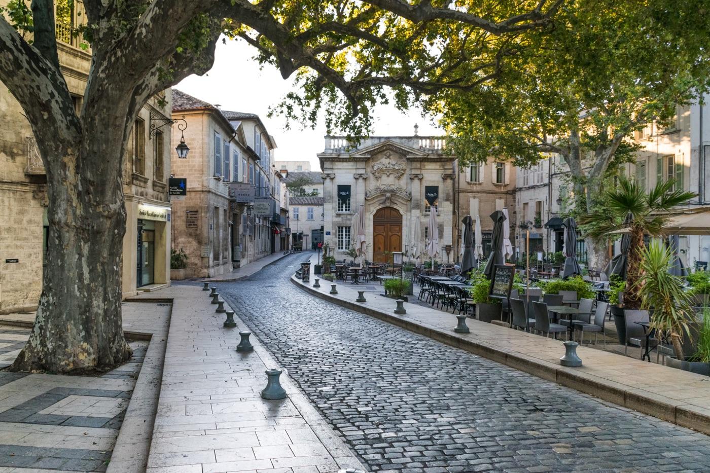 Ruelle vieille ville cite des papes